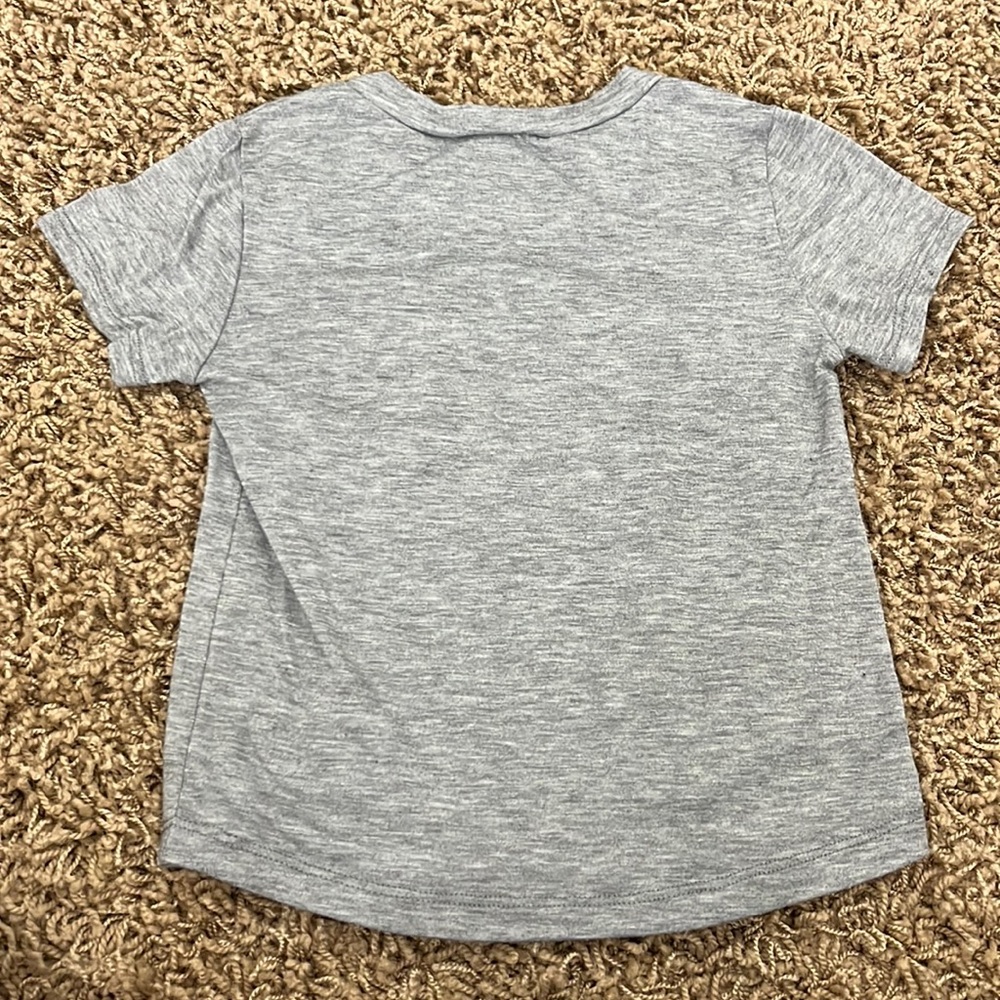 ❤️Sparkle Tee❤️ - Picture 2 of 3